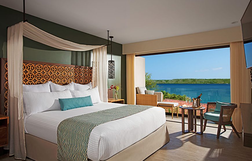 Secrets Papagayo Costa Rica – All Inclusive 4 Nights